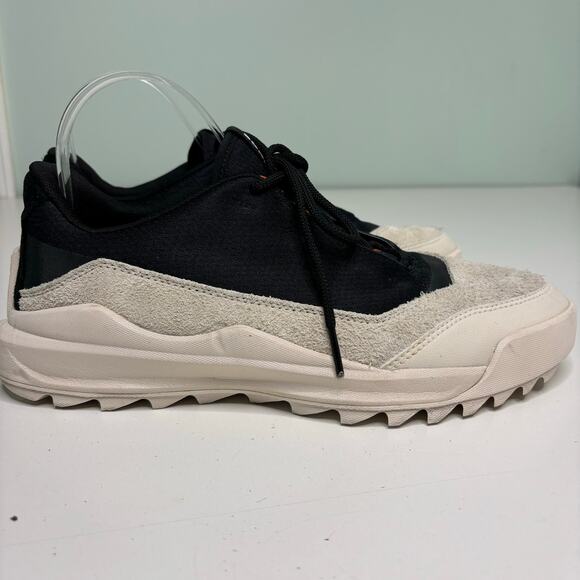 Sorel Ona 718 Black, White Low Suede Sneaker 11 - Picture 7 of 10